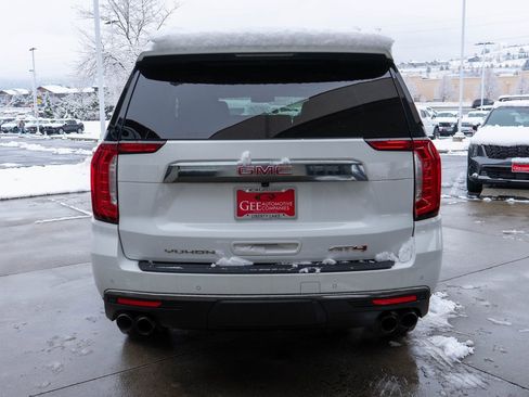 Used 2022 GMC Yukon AT4 w/ Technology Package image 7