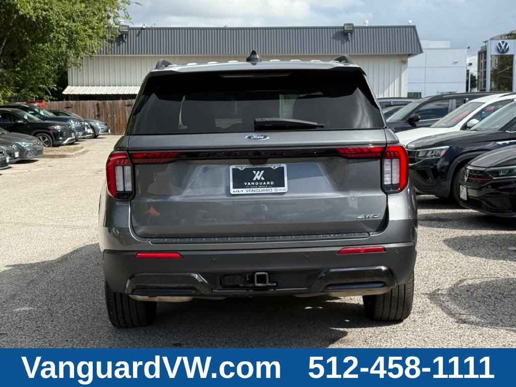 Used 2025 Ford Explorer ST-Line w/ ST-Line Street Pack AWD/4WD image 8