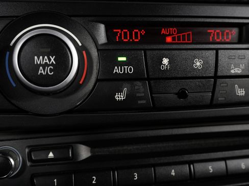 Used 2013 BMW M3 Base image 24