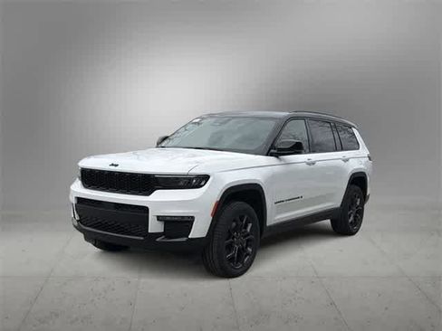 New 2025 Jeep Grand Cherokee L Limited image 4