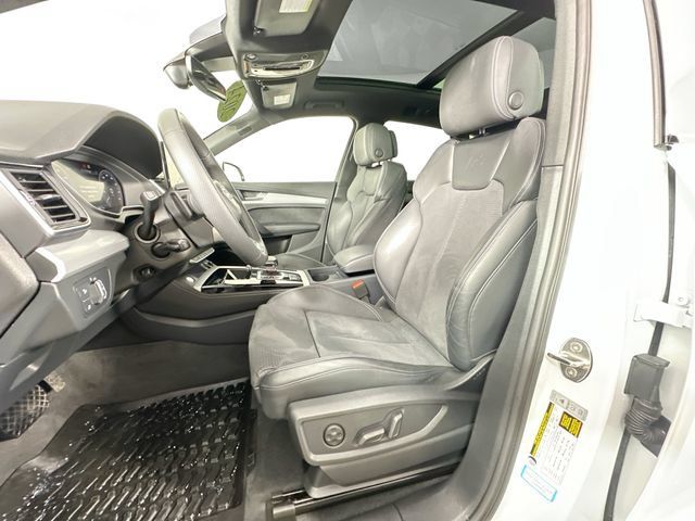 Used 2024 Audi Q5 e Premium Plus w/ Premium Plus Package AWD/4WD image 4