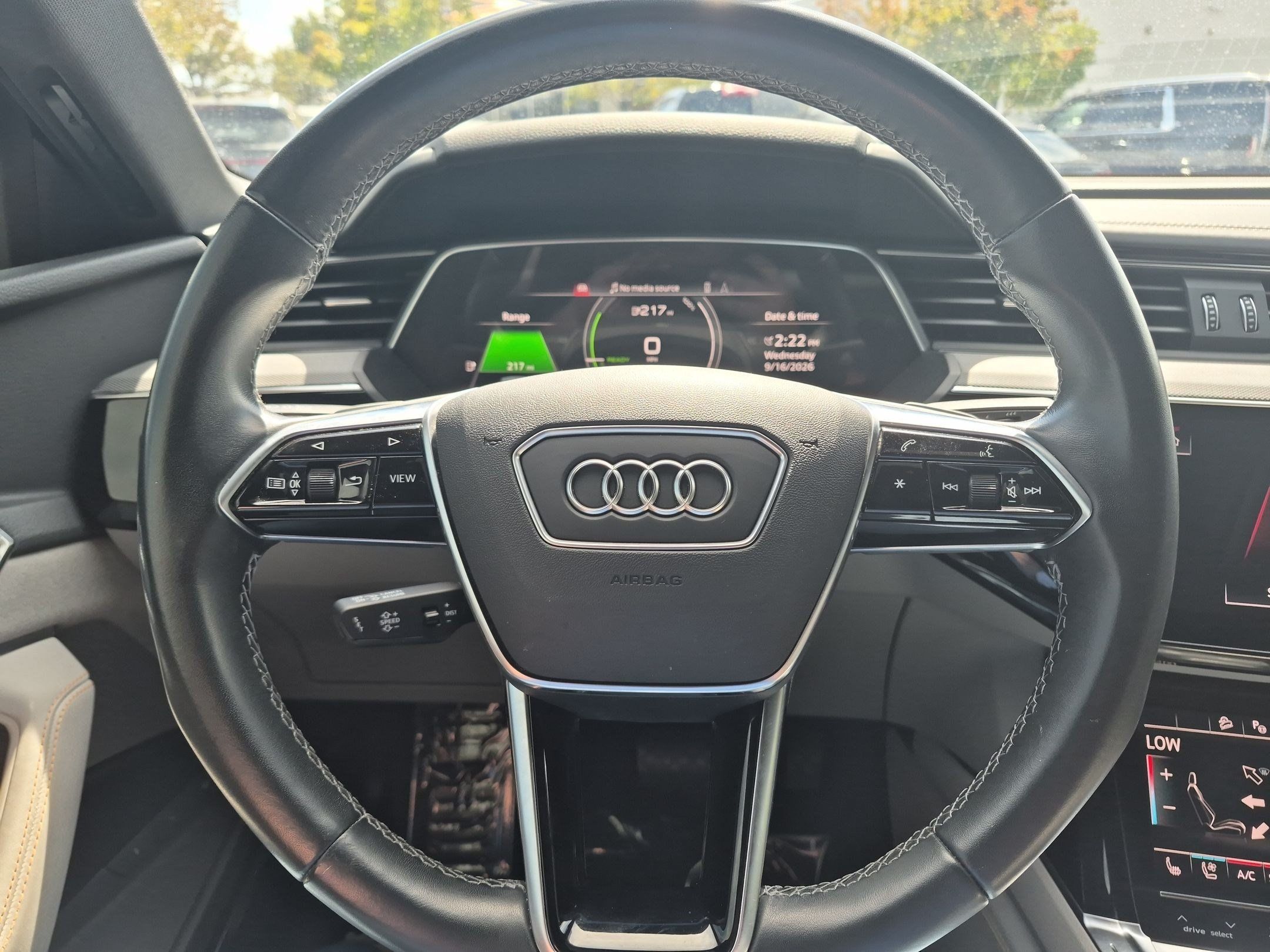 Used 2024 Audi Q8 e-tron Prestige AWD/4WD image 16
