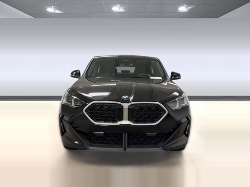 Used 2025 BMW X2 xDrive28i AWD/4WD image 6