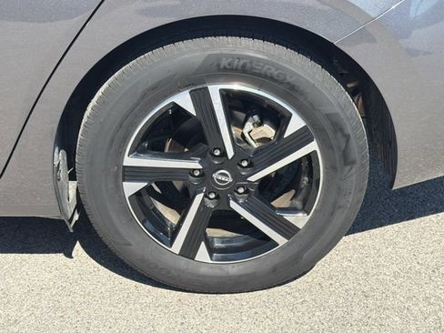 Used 2025 Nissan Sentra SV FWD image 52