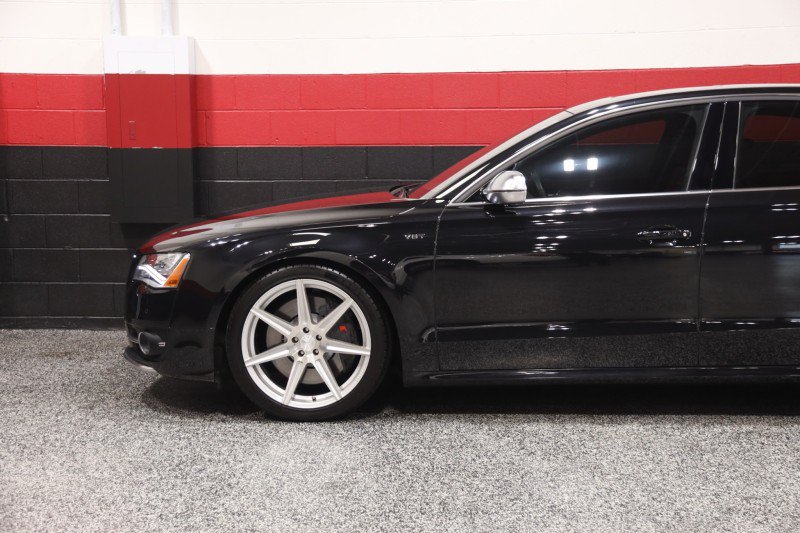 Used 2014 Audi S8 AWD/4WD image 16