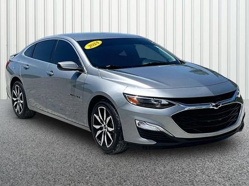 Used 2024 Chevrolet Malibu RS FWD image 1