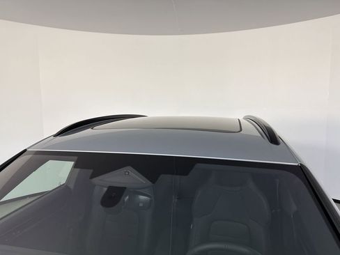 New 2026 Porsche Macan 4 Electric image 17