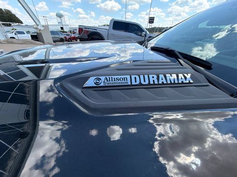 Used 2025 Chevrolet Silverado 3500 High Country w/ High Country Premium Package AWD/4WD image 14