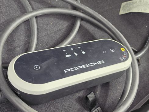 Used 2023 Porsche Taycan RWD image 13