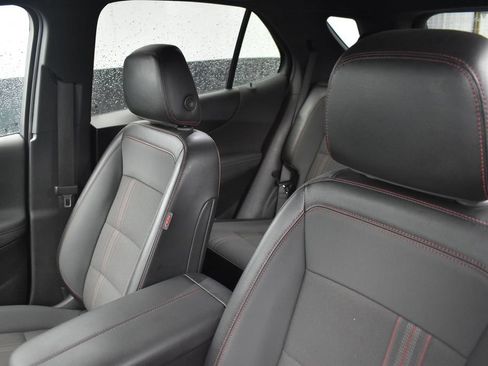 Used 2023 Chevrolet Equinox RS AWD/4WD image 14