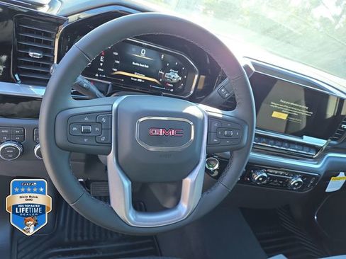 New 2026 GMC Sierra 1500 SLE w/ X31 Off-Road Package AWD/4WD image 16