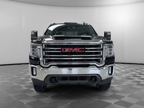Used 2023 GMC Sierra 2500 SLT w/ SLT Preferred Package image 3