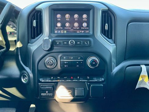 Used 2024 Chevrolet Silverado 2500 Custom w/ Custom Value Package image 29