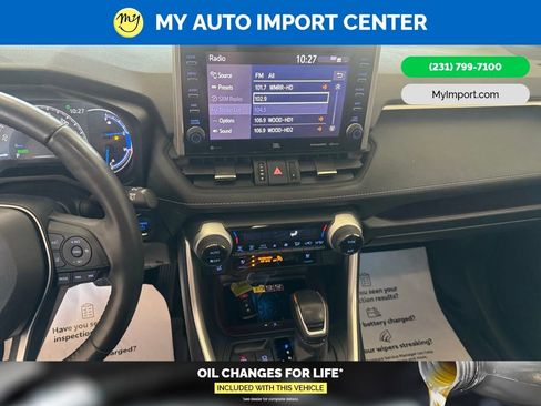 Used 2022 Toyota RAV4 Limited AWD/4WD image 23