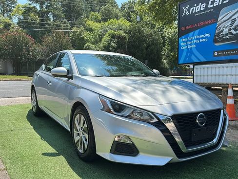 Used 2020 Nissan Altima 2.5 S FWD image 1
