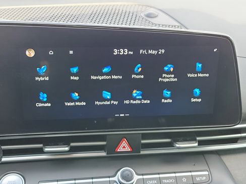 Used 2023 Hyundai Elantra Limited FWD image 25
