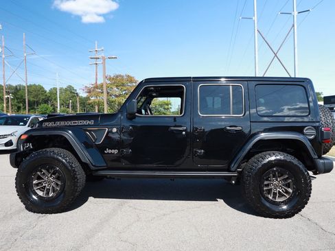Used 2024 Jeep Wrangler Unlimited Rubicon 392 AWD/4WD image 2
