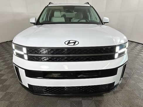 Used 2024 Hyundai Santa Fe Calligraphy FWD image 8