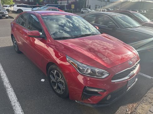 Used 2021 Kia Forte LXS image 4
