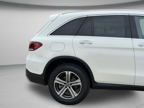 Used 2022 Mercedes-Benz GLC 300 4MATIC w/ Premium Package Lite image 31