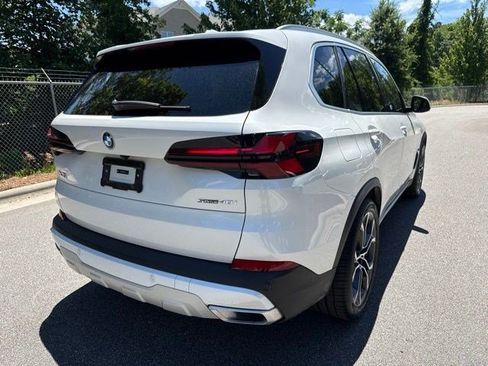 Certified 2024 BMW X5 sDrive40i w/ Premium Package RWD image 13