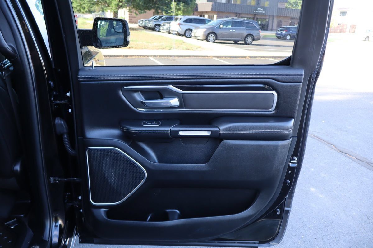 Used 2019 RAM 1500 Laramie w/ Sport Appearance Package AWD/4WD image 25