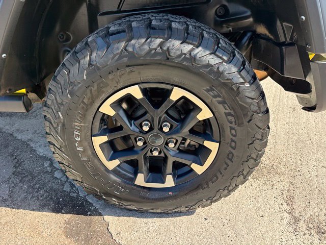Used 2024 Jeep Wrangler Unlimited Rubicon 4xe AWD/4WD image 12