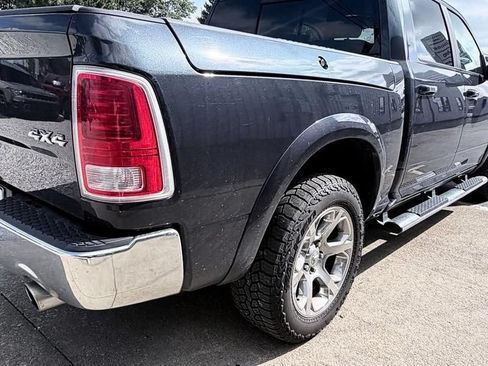Used 2016 RAM 1500 Laramie w/ Convenience Group AWD/4WD image 3