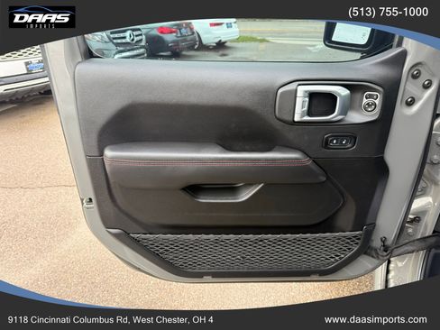 Used 2022 Jeep Wrangler Unlimited Rubicon w/ Cold Weather Group image 16