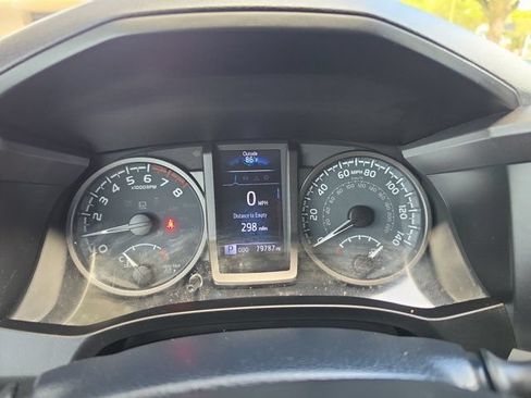 Used 2020 Toyota Tacoma TRD Off-Road w/ Technology Package AWD/4WD image 19