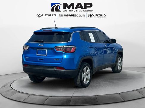 Used 2018 Jeep Compass Latitude w/ Popular Equipment Group image 5