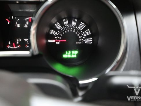 Used 2009 Ford Mustang GT RWD image 38
