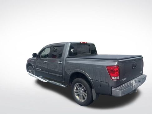 Used 2013 Nissan Titan SL w/ Heavy Metal Edition Pkg AWD/4WD image 13