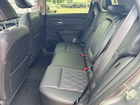 New 2026 Nissan Rogue Platinum w/ Platinum Premium Package AWD/4WD image 8