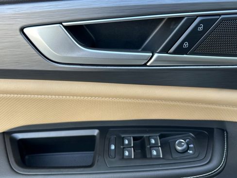 New 2026 Volkswagen Atlas Cross Sport SE AWD/4WD image 9