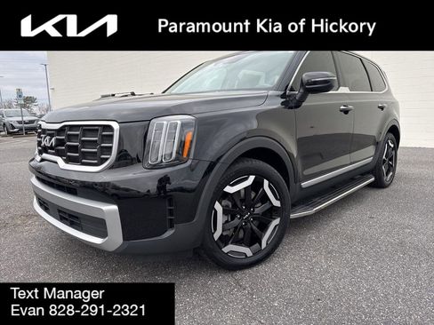 Used 2023 Kia Telluride S image 3