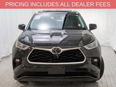 Used 2020 Toyota Highlander XLE FWD image 2