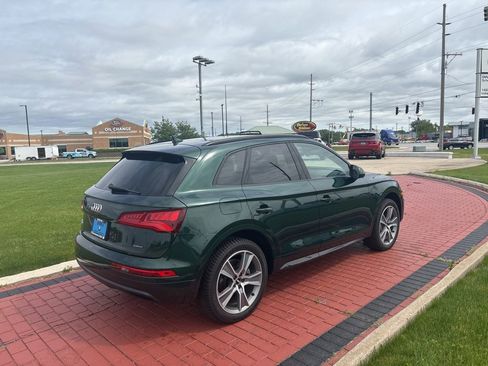 Used 2019 Audi Q5 2.0T Premium Plus w/ Premium Plus Package AWD/4WD image 3