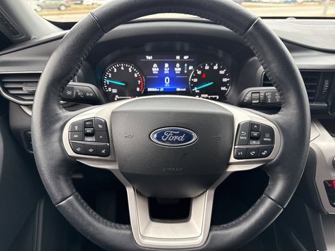 Used 2023 Ford Explorer XLT w/ Equipment Group 202A image 11