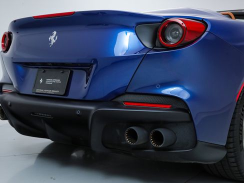 Certified 2023 Ferrari Portofino M image 23