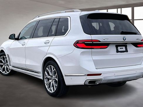 Used 2025 BMW X7 xDrive40i image 12