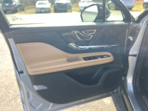 Certified 2022 Lincoln Corsair Reserve image 25