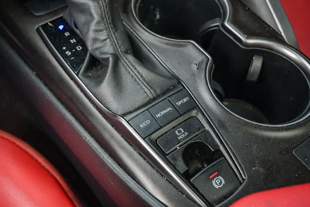 Used 2024 Toyota Camry XSE FWD image 21