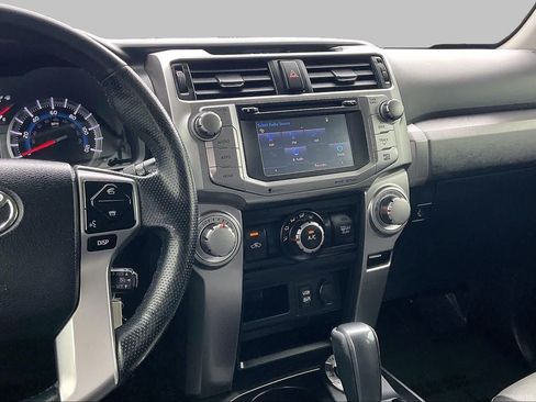 Used 2019 Toyota 4Runner SR5 Premium AWD/4WD image 7