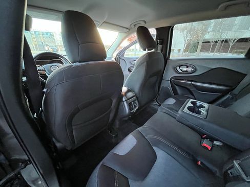 Used 2014 Jeep Cherokee Latitude image 29