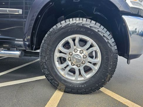 Used 2014 RAM 2500 Laramie w/ Convenience Group AWD/4WD image 9