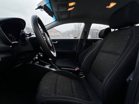 Used 2020 Kia Rio LX image 12