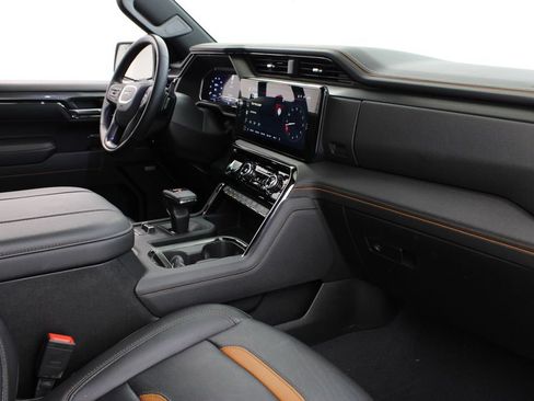 Used 2025 GMC Sierra 1500 AT4 AWD/4WD image 26
