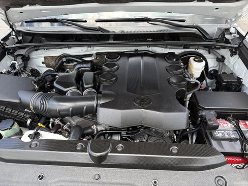 Certified 2024 Toyota 4Runner SR5 RWD image 22