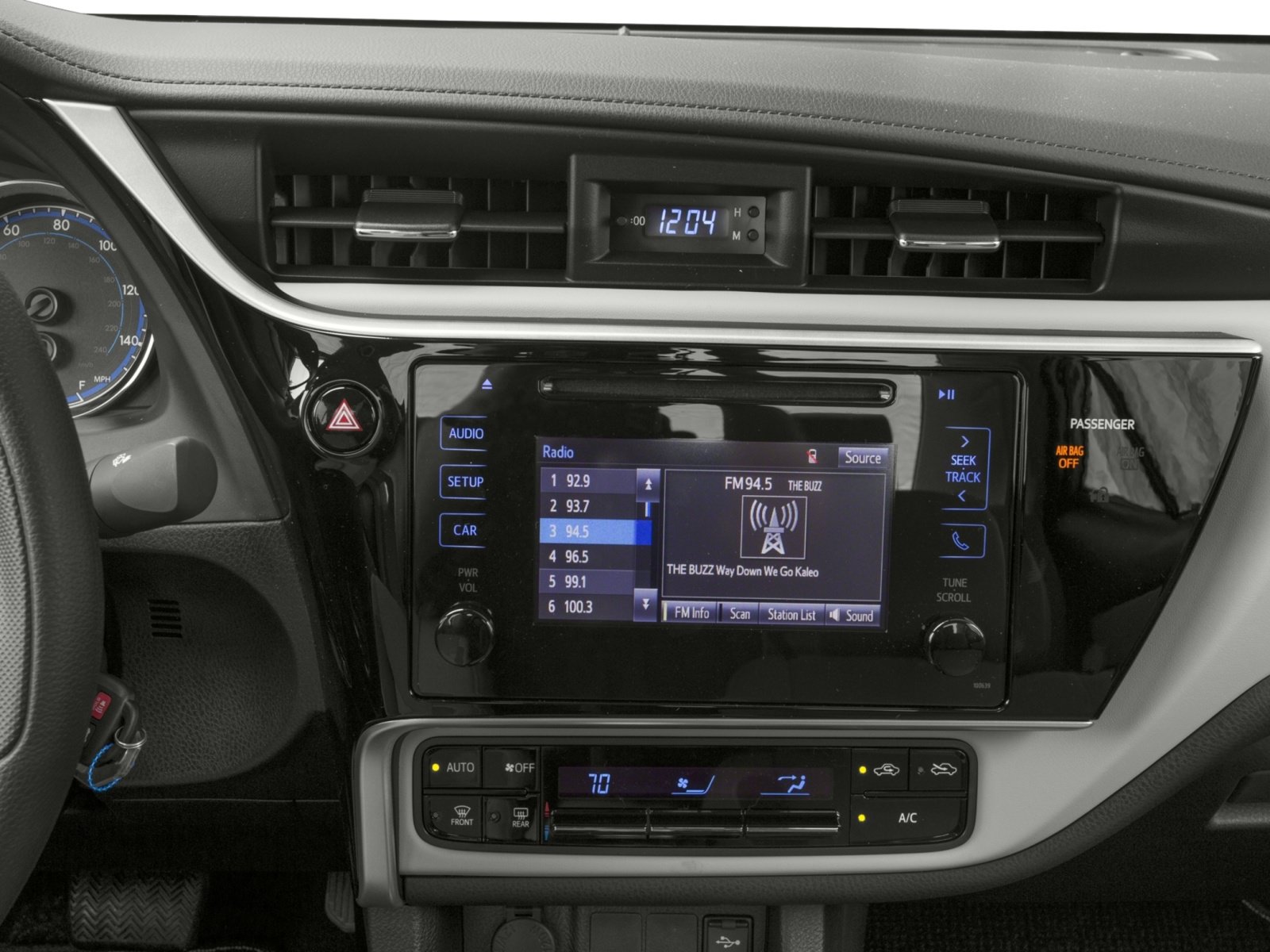 Used 2018 Toyota Corolla LE FWD image 10
